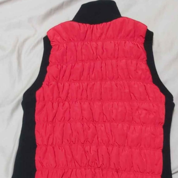 Womens vest - Picture 4 of 5